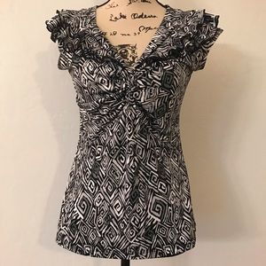 Vintage Suzie black and white ruffle sleeve blouse